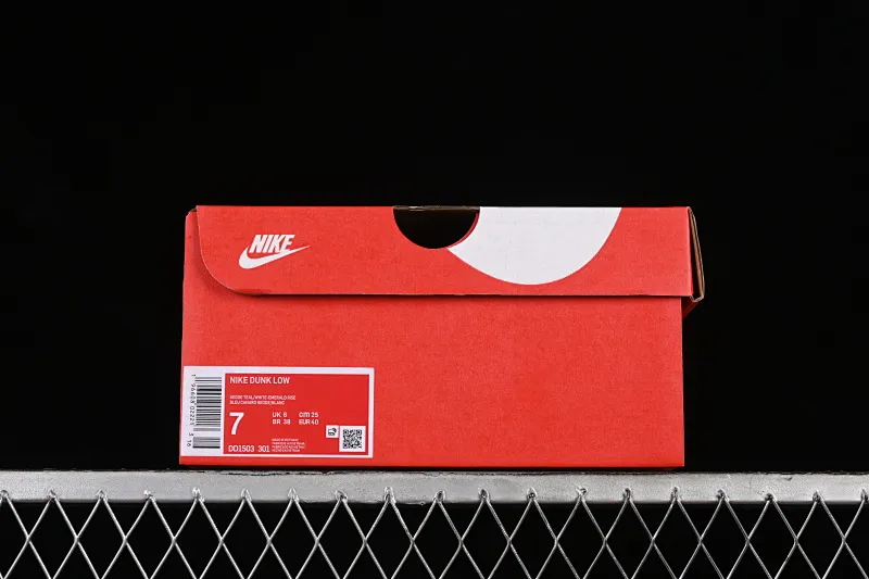 All categories Nk SB Dunk series Nk SB Dunk Low low-top sneakers Nk Dunk Low "Geode Teal" white and green color SB low-top casual sneakers DD1503-301